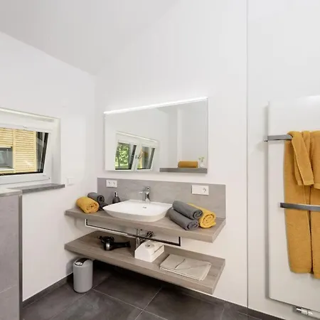 Casa de Férias Stay4 4 Modern Retreat Wunsiedel